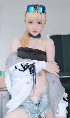 欧美猛男男办公室激情