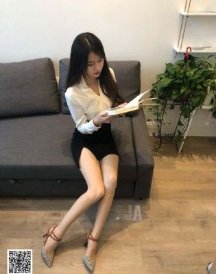 被最想拥抱的男人威胁了动漫