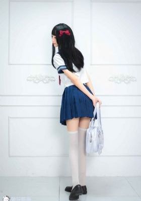 校园女孩
