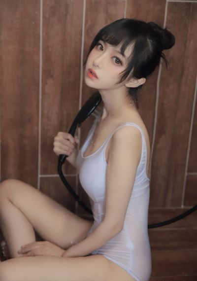 打扑克又叫又疼视频